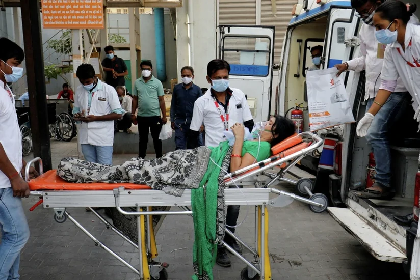 India's daily COVID incidence nears 400,000