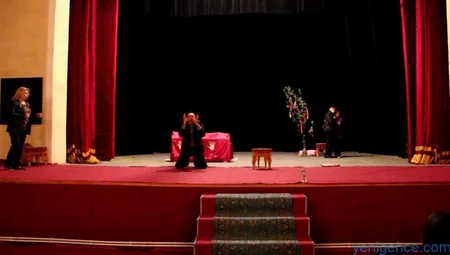 Gəncə teatrında Dəli yığıncağının premyerası olacaq