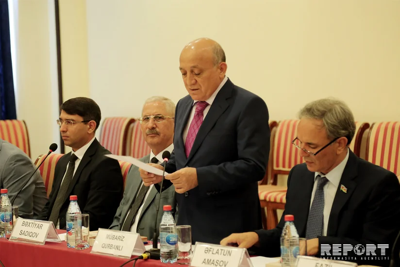 Mübariz Qurbanlı: Dini xurafatla dini radikalizm bir medalın iki üzüdür