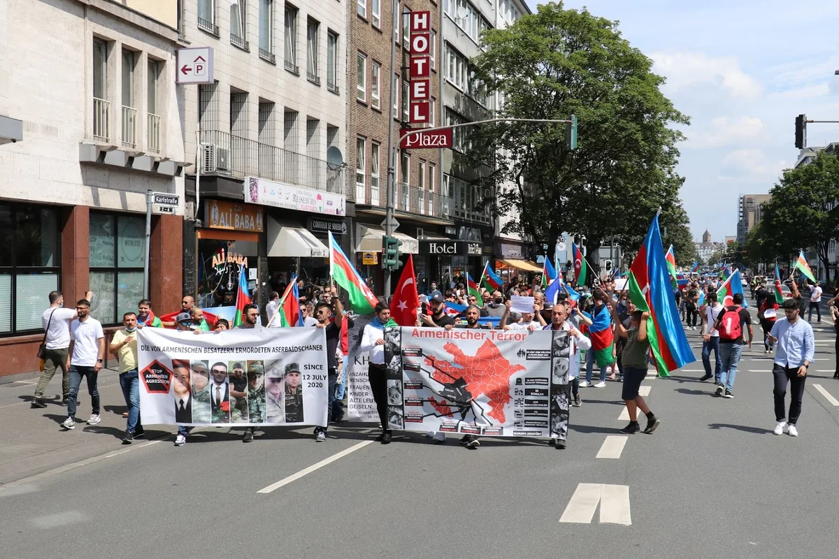 Almaniyada “Erməni terroruna və işğalına yox” yürüşü keçiriləcək