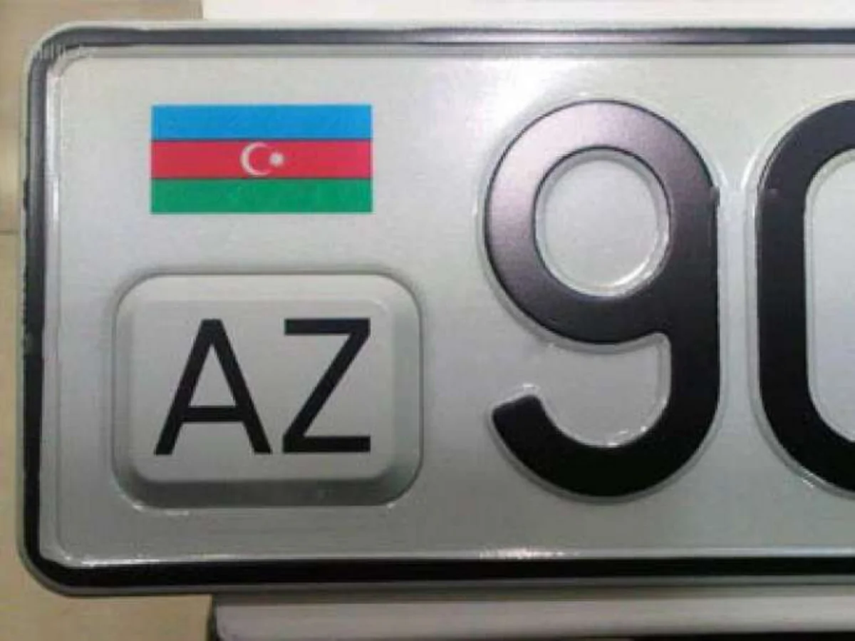 Bakıda avtomobillərin dövlət qeydiyyat nişanlarını oğurlayan şəxs saxlanılıb