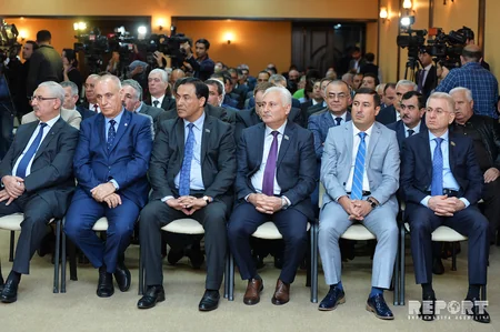 Bakıda “Azərbaycan ədəbi dilinin qorunmasında və inkişafında KİV-in rolu” mövzusunda tədbir keçirilib