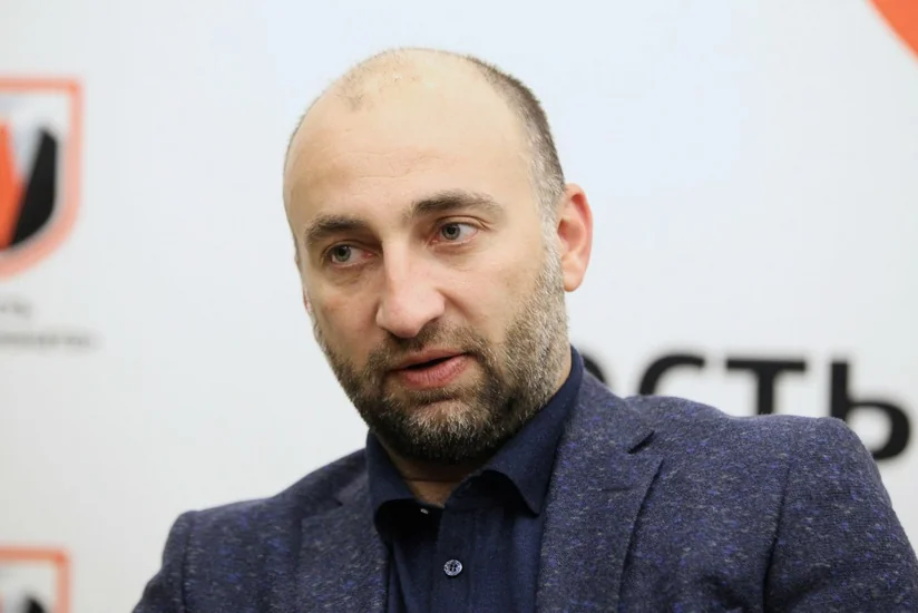 Rusiyalı baş məşqçinin Qazaxıstan millisindəki taleyinə aydınlıq gəlib