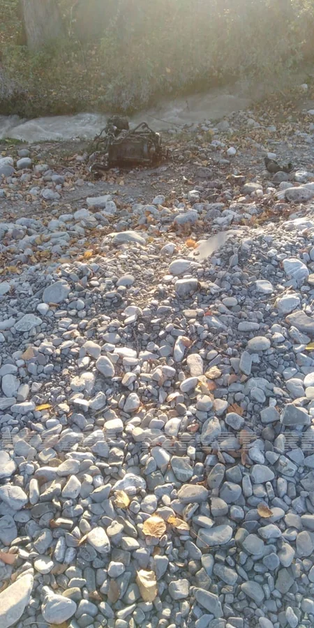 Oğuzda ağaca çırpılan avtomobilin mühərriki yerindən çıxıb, xəsarət alan var