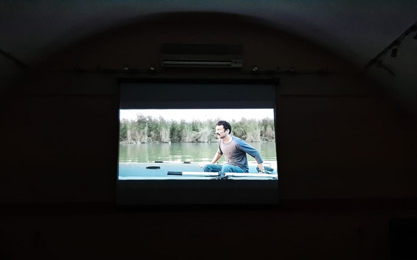 “Axınla aşağı” filmi Tbilisidə nümayiş etdirilib