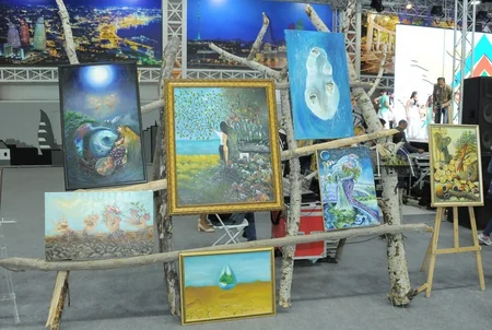Leyla Aliyeva attends youth exhibition 'Through the eyes of students: Environmental problems of ways of addressing them' - PHOTO