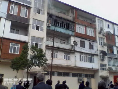 ​Lənkəranda beşmərtəbəli binada yanğın baş verib - FOTO