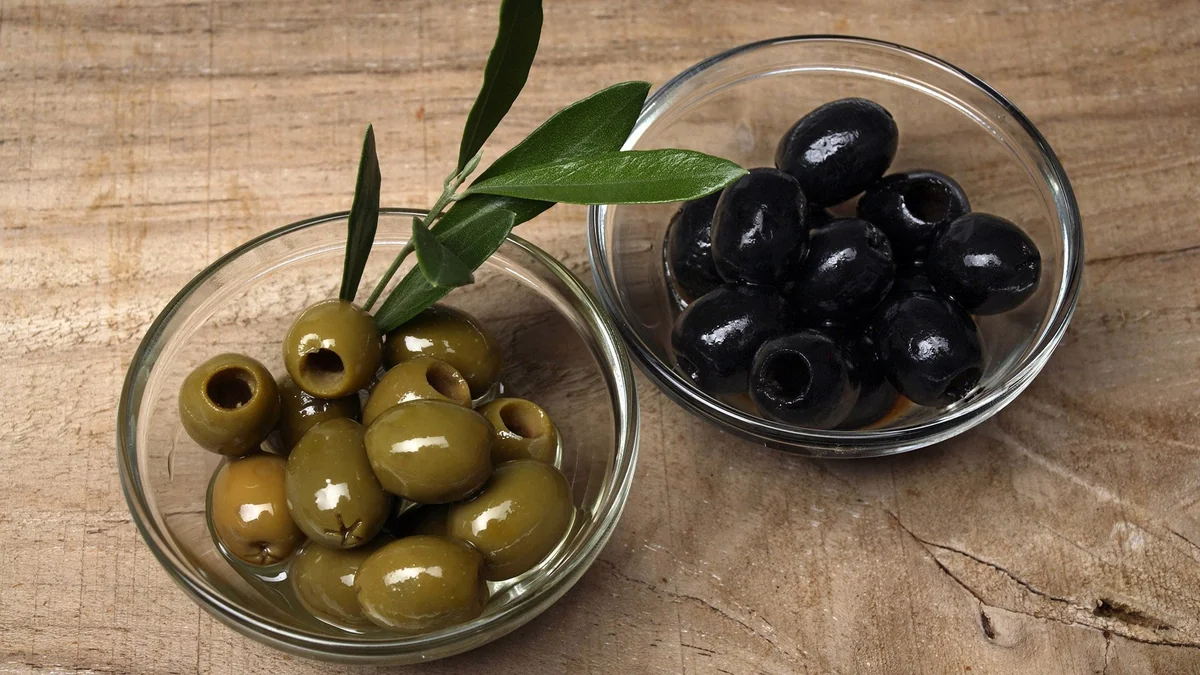 Azerbaijan resumes purchase of canned olives from Portugal