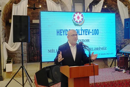 İçərişəhərdə “Ulu Öndər və milli-mənəvi dəyərlərimiz” mövzusunda konfrans keçirilib