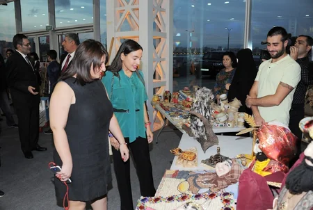 Leyla Aliyeva attends youth exhibition 'Through the eyes of students: Environmental problems of ways of addressing them' - PHOTO