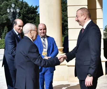 President Ilham Aliyev met with President of Algeria Abdelkader Bensalah