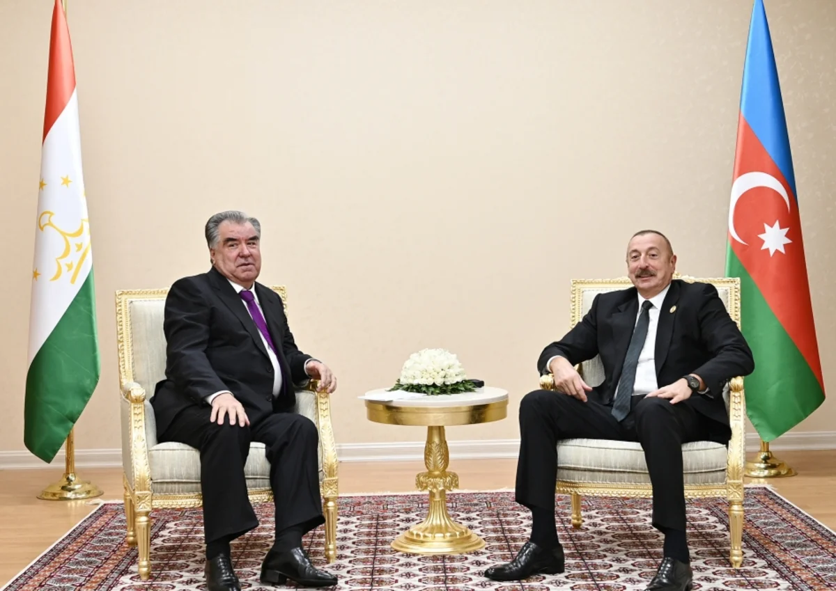 President Ilham Aliyev meets Tajik President Emomali Rahmon