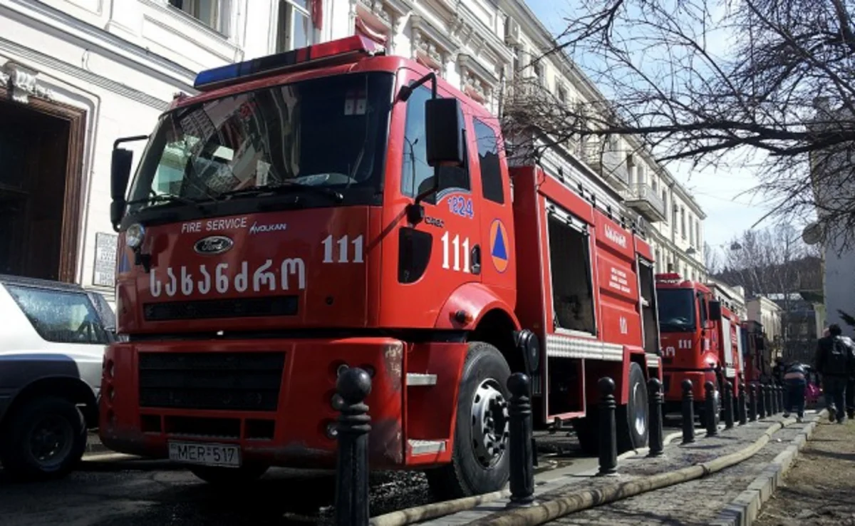 В здании мэрии Тбилиси произошел пожар