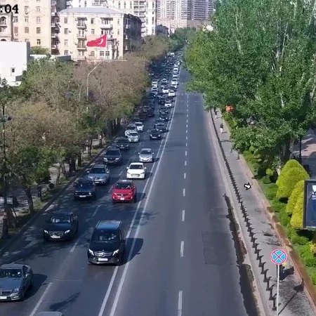 На ряде дорог Баку наблюдаются пробки