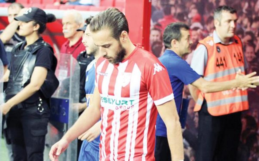 Qurban Qurbanov Türkiyə klubunun futbolçusunu Azərbaycan millisinə dəvət edib