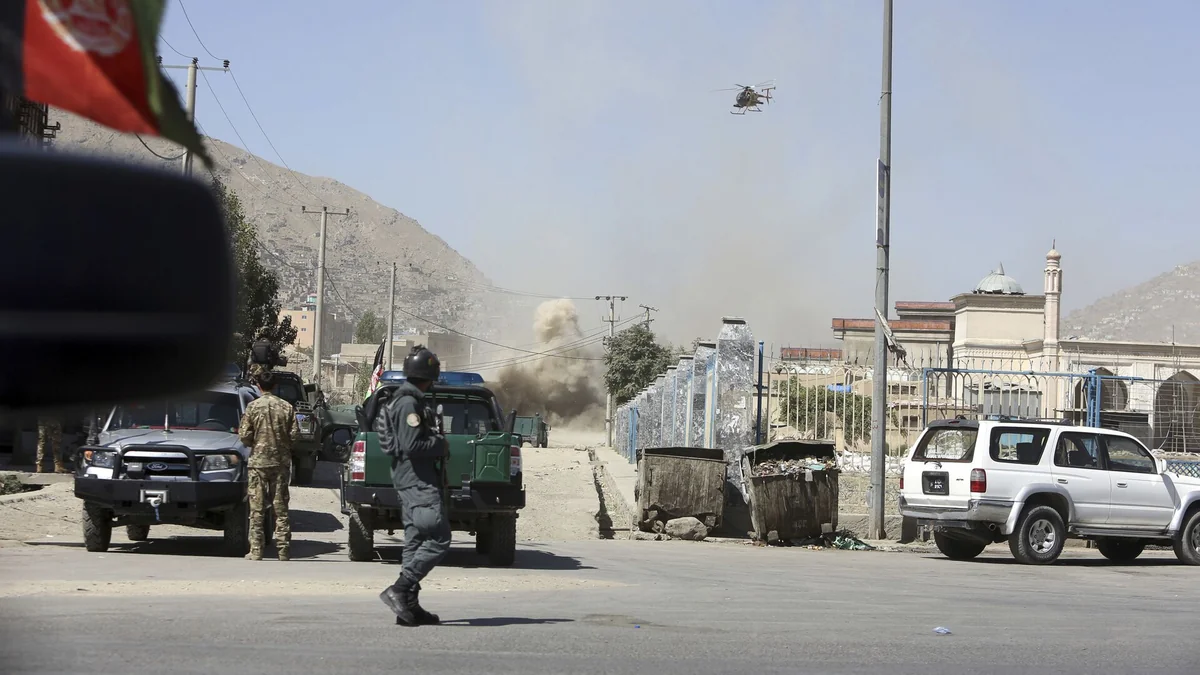 В школе в Кабуле произошел взрыв