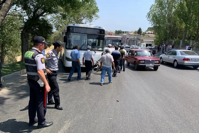 Выяснились подробности смертельного ДТП в Баку с участием автобуса