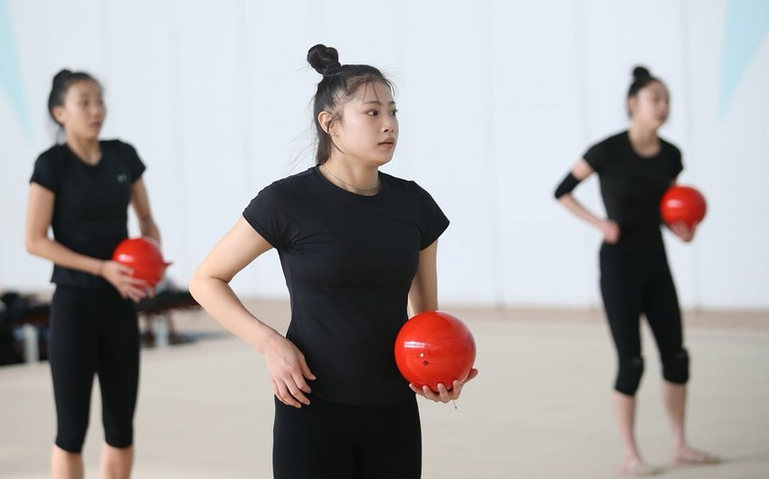 Cənubi Koreya gimnastları təlim-məşq toplanışı üçün Bakıya gəliblər