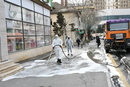 Bu gün Bakının 370 küçəsi yuyulub