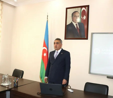 Anar Bağırov namizədlərlə vəkilliyə qəbulla bağlı test imtahanlarını müzakirə edib