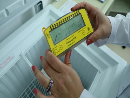 Bakının 48 tibb müəssisəsində vaksinlərin saxlanılması üçün yeni avadanlıqlar qurulub