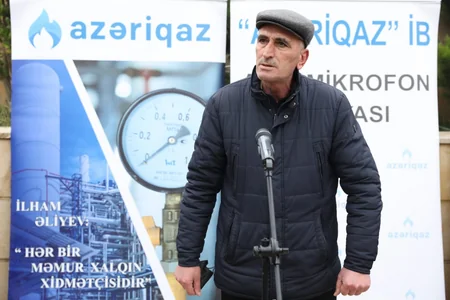Azəriqaz Qubadakı sahibkarların problemlərini dinləyib