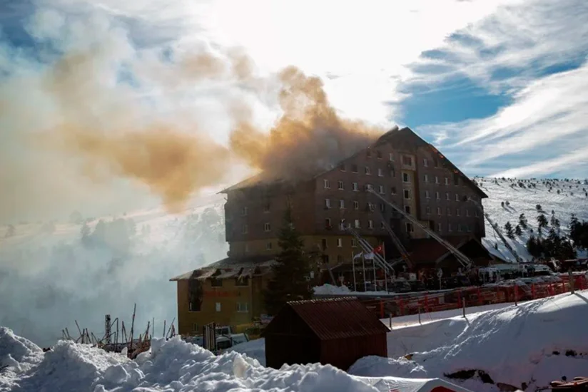 Türkiyə Səhiyyə Nazirliyi: Kartalkayada yanğında yaralanan 46 nəfər evə buraxılıb