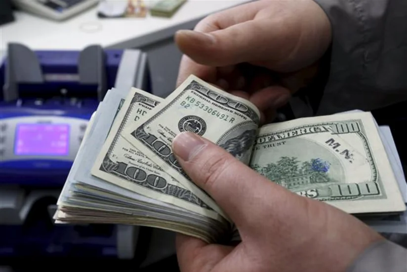 Report: Курс доллара упадет ниже 1,49 AZN/USD