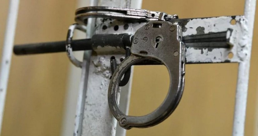 Michigan man tries to delay plane with bomb hoax — lands in jail