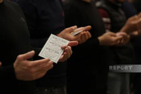 Bakıda Qədr gecəsi keçirilir - FOTOREPORTAJ