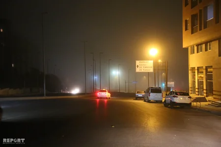 Bakı şəhərinin üzərini su buxarı bürüyüb - FOTO