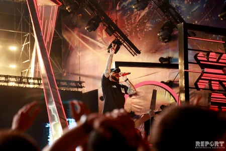 Timati JARA-nın səhnəsində solo konsert verib - FOTO