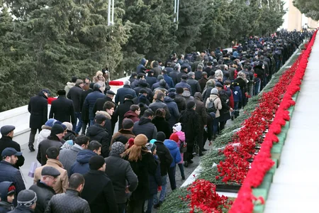 Cüdo Federasiyasının rəhbərliyi və kollektivi Şəhidlər Xiyabanını ziyarət edib