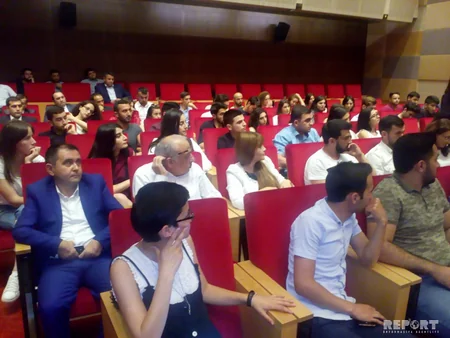 Fuad Muradov Gürcüstanda təhsil alan azərbaycanlı tələbələrlə görüşüb
