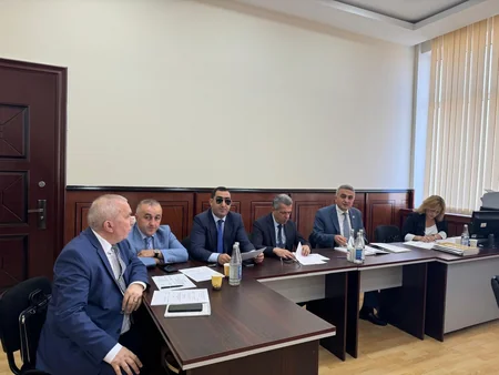 Anar Bağırov magistrantların dissertasiyalarının müdafiəsində iştirak edib