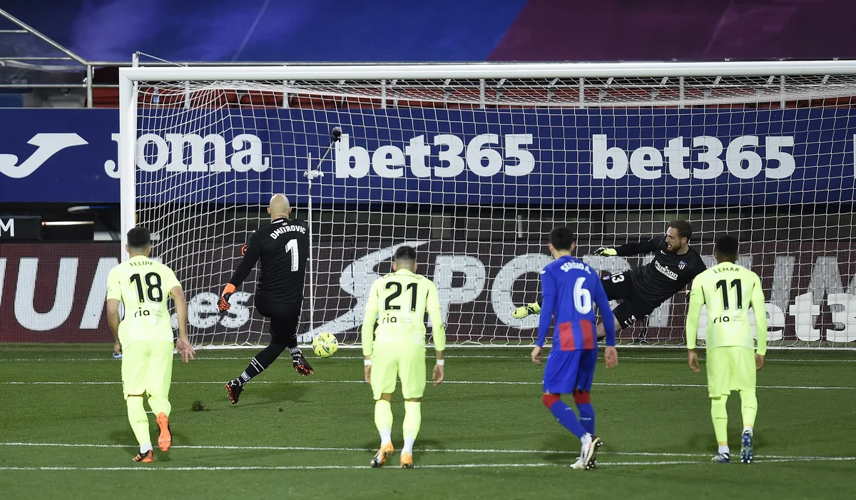 Atletikoya qol vuran qapıçı tarixə düşdü