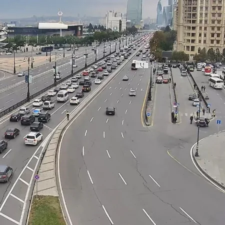 Bakıda tıxac olan yollar açıqlanıb - SİYAHI