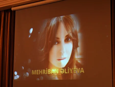 Mehriban Əliyeva: Heç bir təzyiq, çətinlik, üzləşdiyimiz ədalətsizliklər Azərbaycan xalqının birliyini sarsıda bilmədi