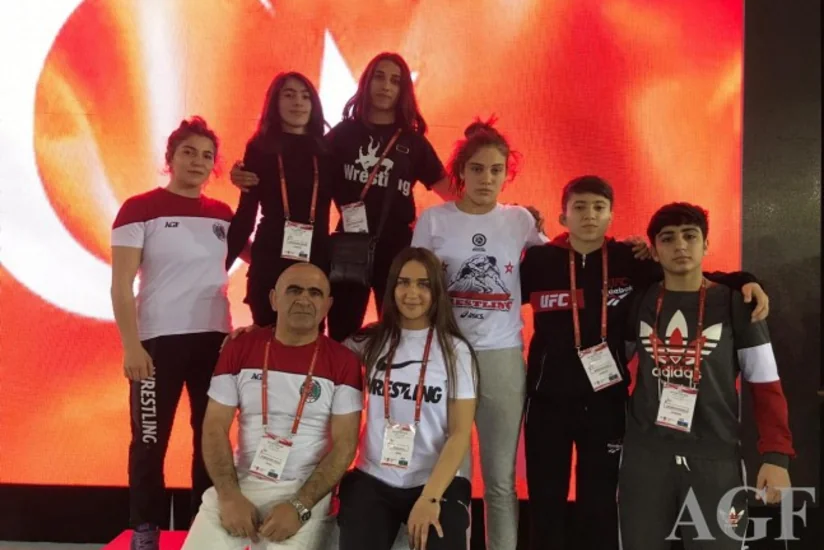 Azərbaycan güləşçiləri Türkiyədə 11 medal qazanıblar