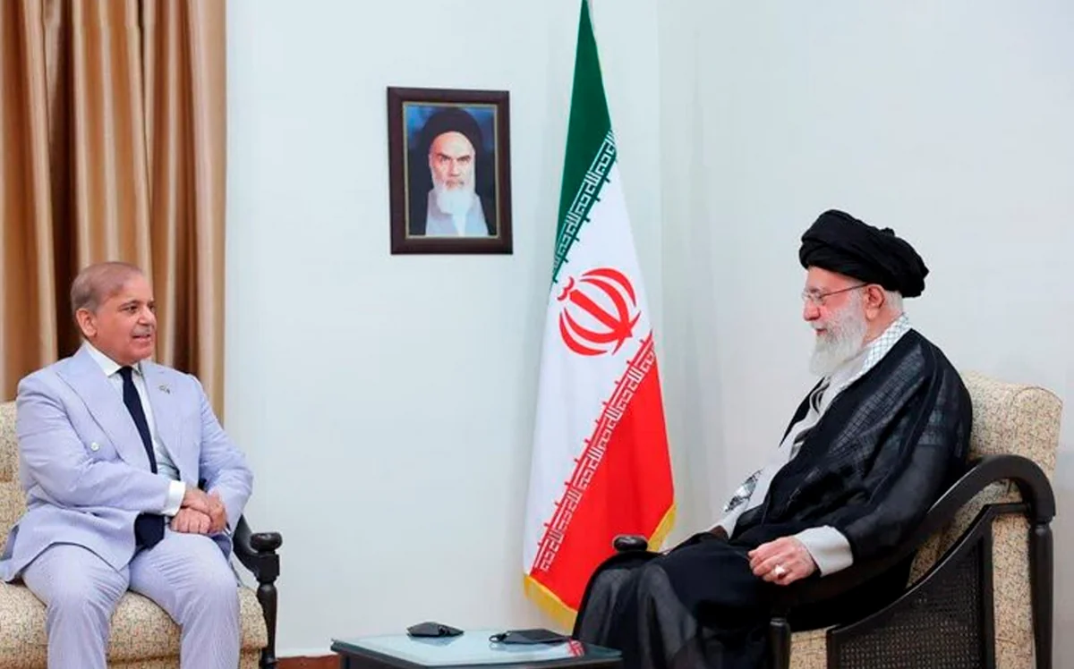 Pakistan Baş naziri İranda Xamenei ilə görüşüb