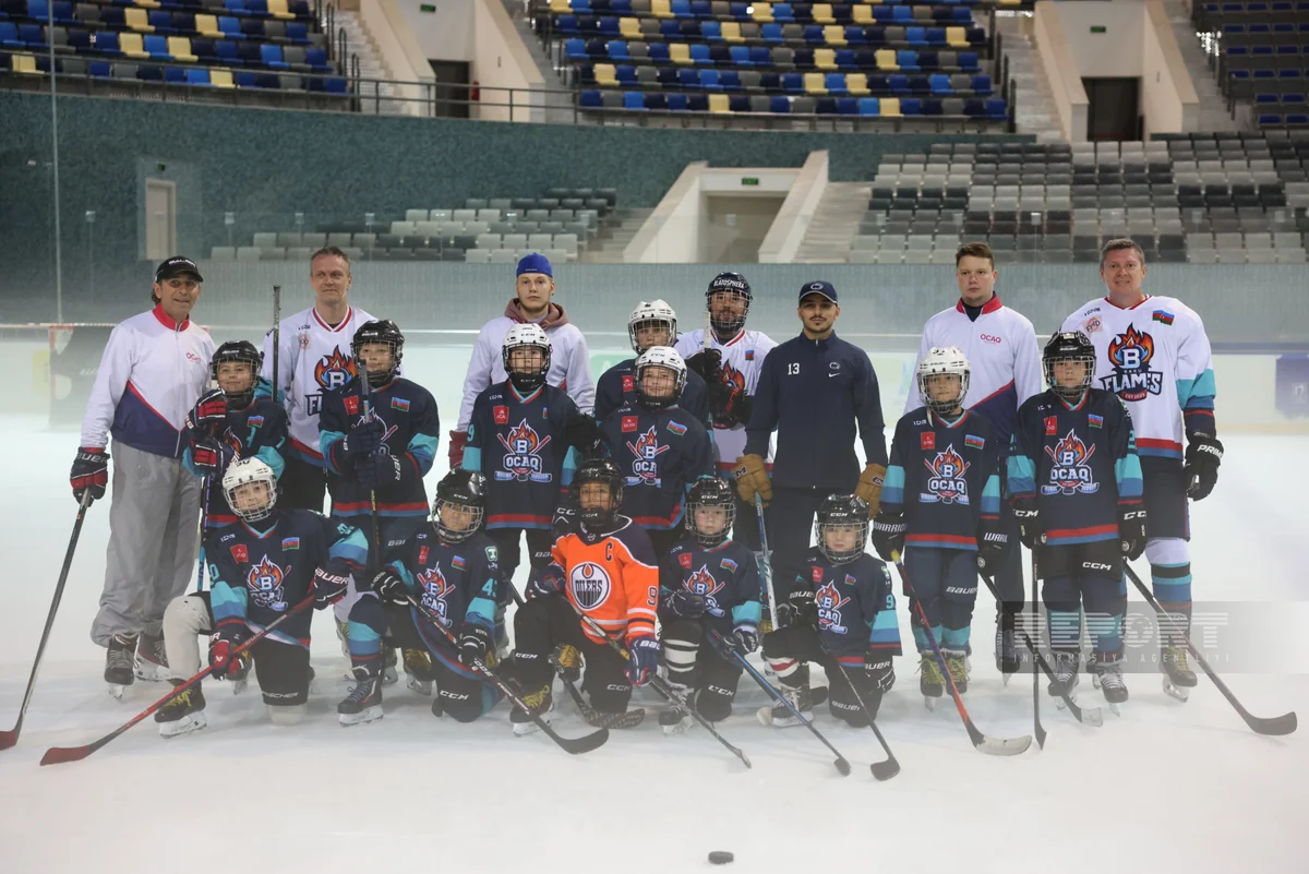 ABŞ-də yaşayan azərbaycanlı peşəkar hokkeyçi Bakıda ustad dərsi keçib