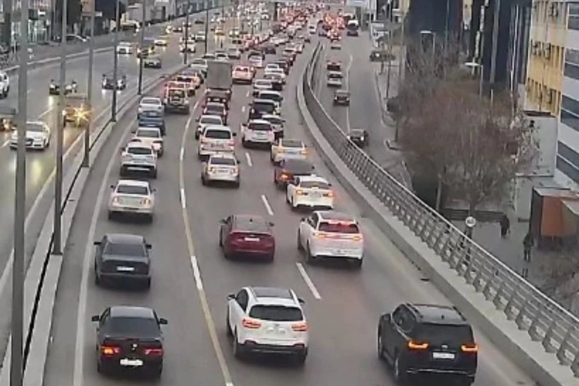 Bakının bir sıra yollarında tıxac müşahidə olunur