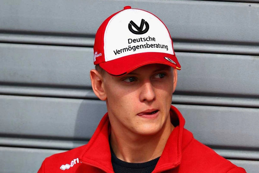 Mixael Şumaxerin oğlu Formula 1də debüt etdi