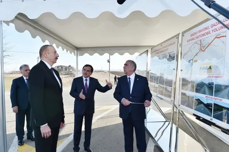 İlham Əliyev Qazaxda avtomobil yolunun açılışında iştirak edib - FOTO