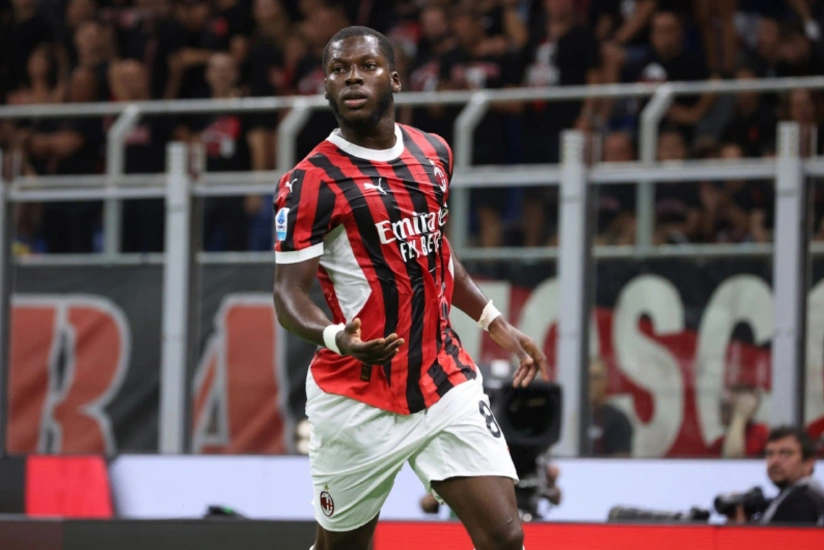 İngiltərə klubu Milanın yarımmüdafiəçisini transfer etmək istəyir