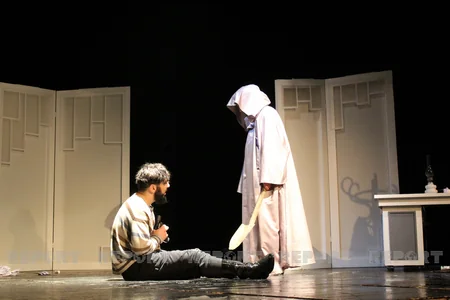 Tbilisidəki Azərbaycan teatrı yeni tamaşa ilə çıxış edib