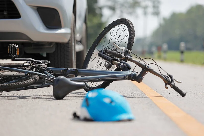 Qubada avtomobil velosiped sürən 6 yaşlı uşağı vuraraq öldürdü