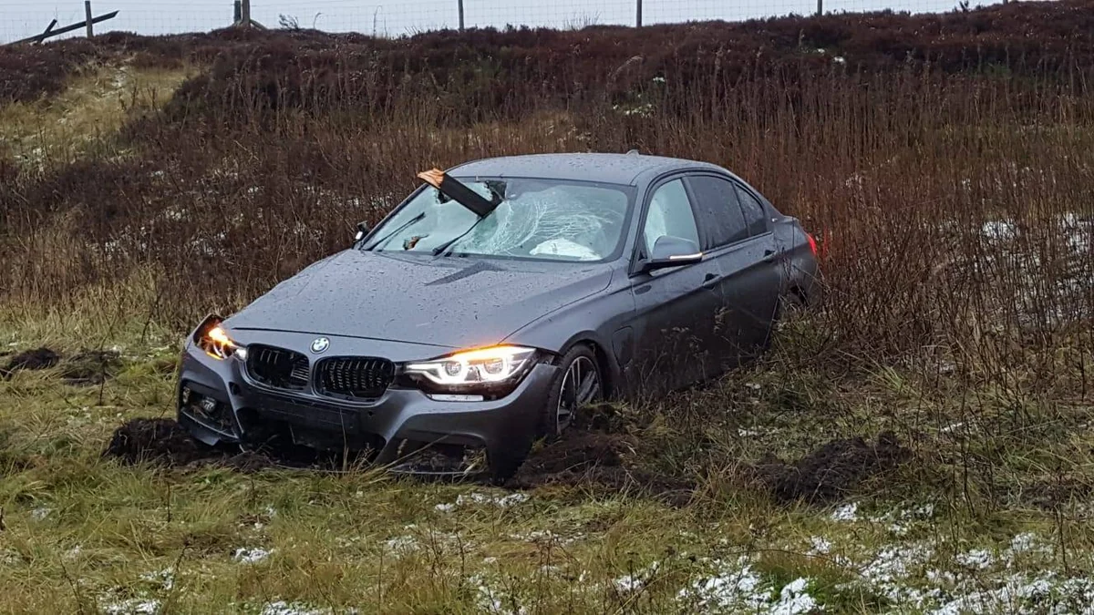 В Евлахе перевернулся автомобиль, пострадал водитель