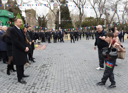 Prezident İlham Əliyev Novruz bayramı münasibətilə ümumxalq şənliyində iştirak edib