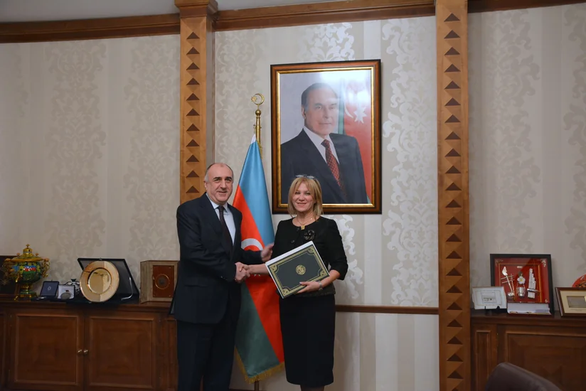 Elmar Məmmədyarov Əlcəzairin Azərbaycana yeni təyin olunmuş səfirini qəbul edib